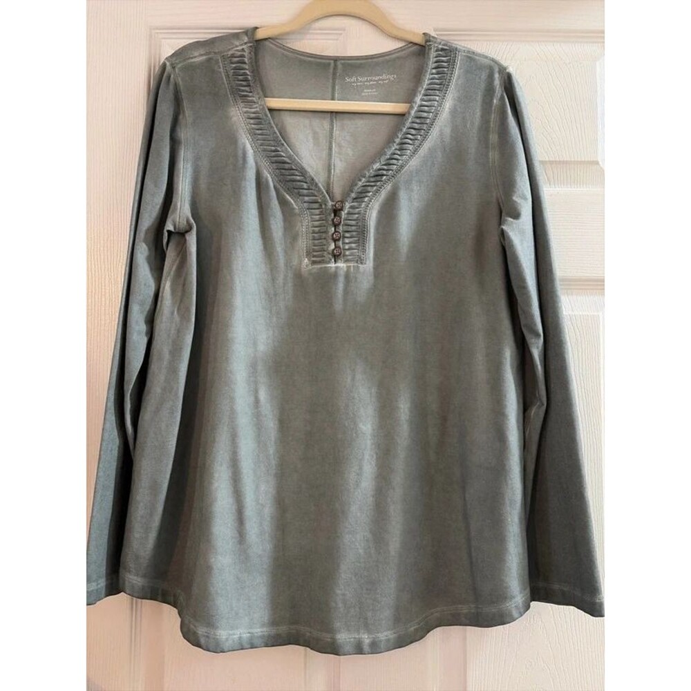 Soft Surroundings VNeck Top Sz medium